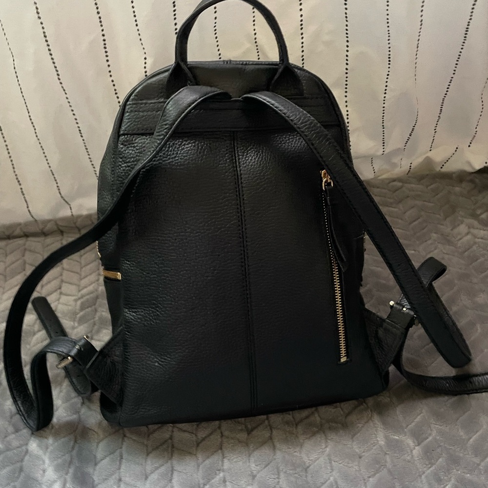 Calvin Klein Leather Backpack. - image 4